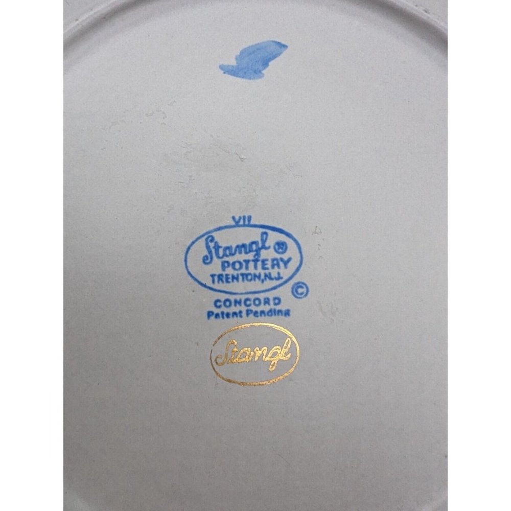 Lot of 2 Vintage Stangl Pottery "Concord" Dinner Plate  White Blue & Gold 11” - Picture 7 of 10